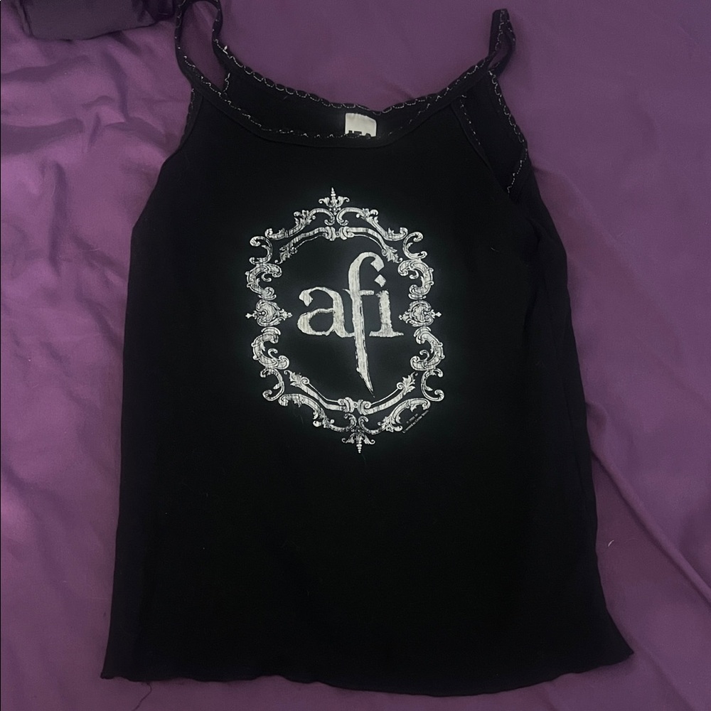 AFI  Women's Top size small